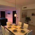 Vip Al Fattah Lägenhet *